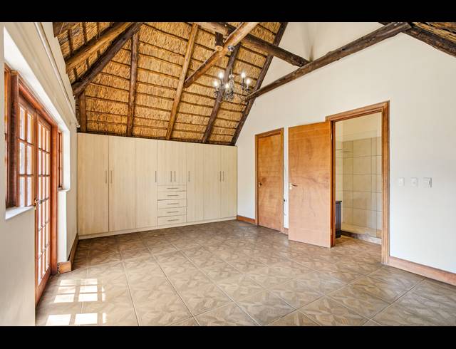 4 BEDROOM HOUSE FOR SALE IN DOUGLASDALE